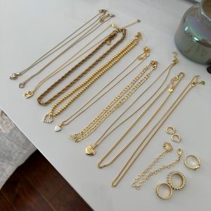 ASSORTED JEWELRY FROM EVRY JEWELS